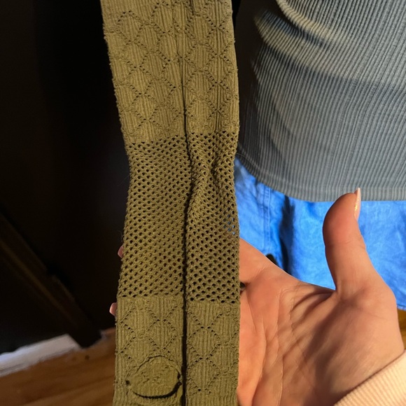 Free people movement top - Picture 7 of 8